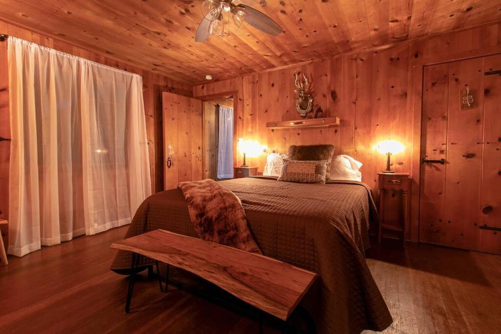 The Lodge At 11 Chimneys Idyllwild Buitenkant foto