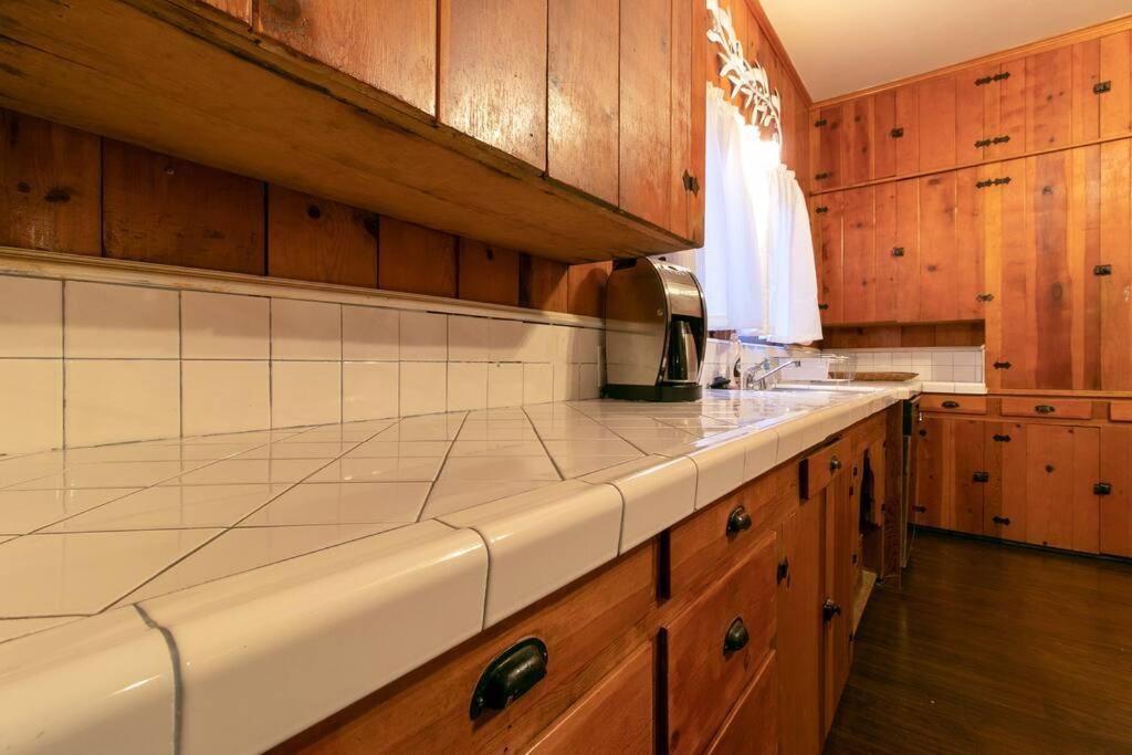 The Lodge At 11 Chimneys Idyllwild Buitenkant foto