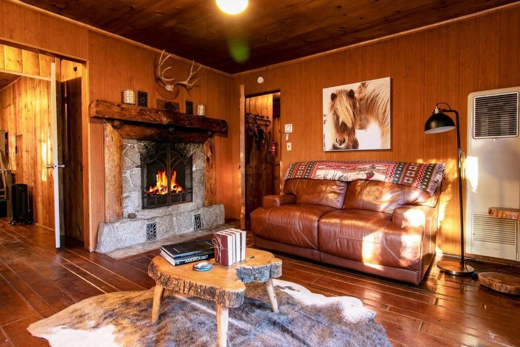 The Lodge At 11 Chimneys Idyllwild Buitenkant foto