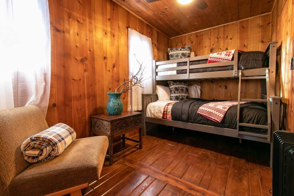 The Lodge At 11 Chimneys Idyllwild Buitenkant foto