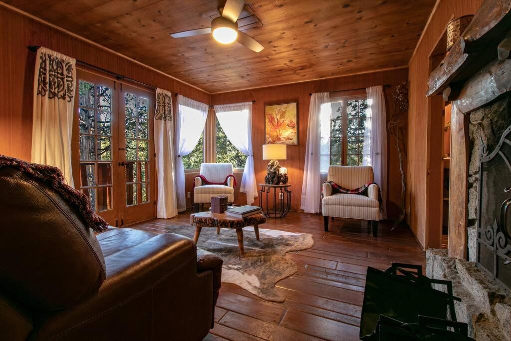 The Lodge At 11 Chimneys Idyllwild Buitenkant foto