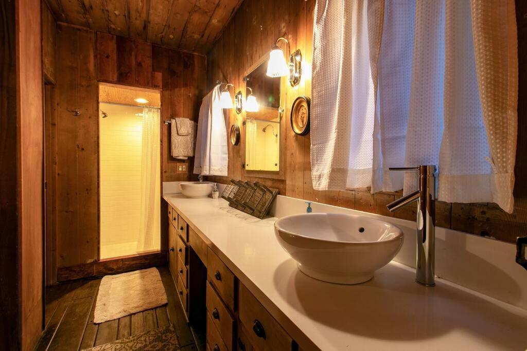The Lodge At 11 Chimneys Idyllwild Buitenkant foto