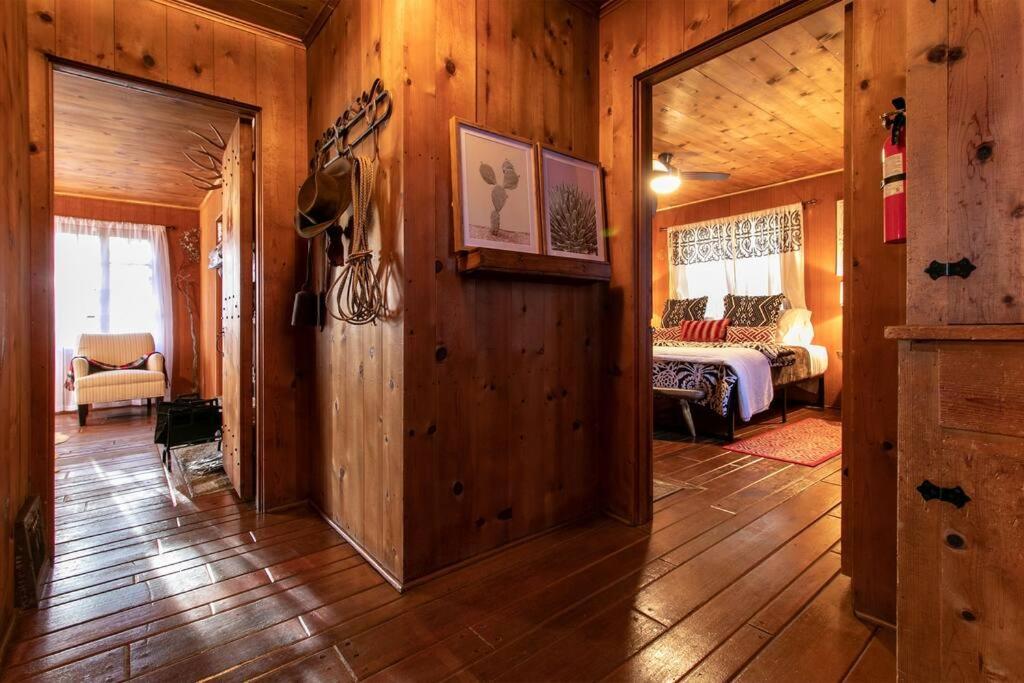 The Lodge At 11 Chimneys Idyllwild Buitenkant foto