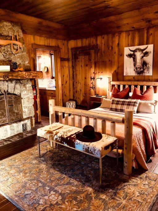 The Lodge At 11 Chimneys Idyllwild Buitenkant foto