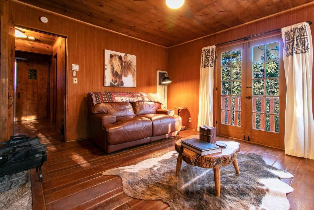 The Lodge At 11 Chimneys Idyllwild Buitenkant foto